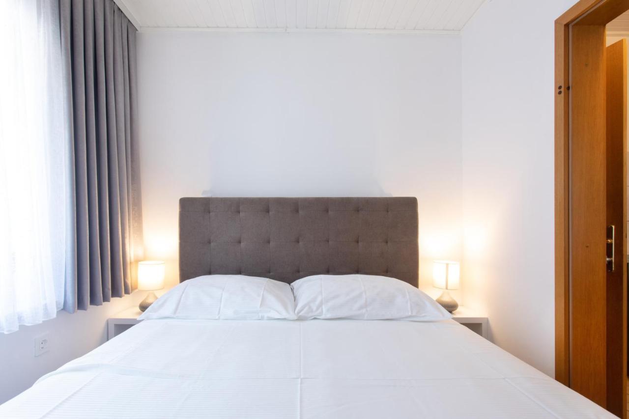 Apartmaji Pri Perotu Izola Exterior foto